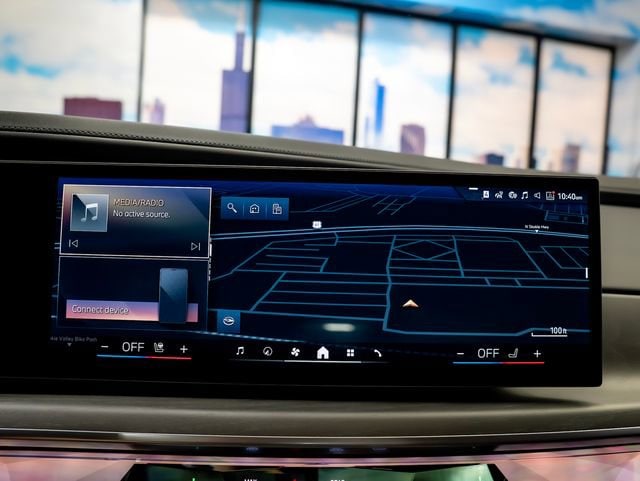 2026 BMW 7 Series 760i - Photo 18