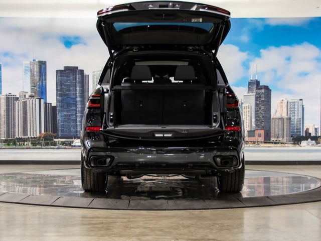2027 BMW X7 40i - Photo 10