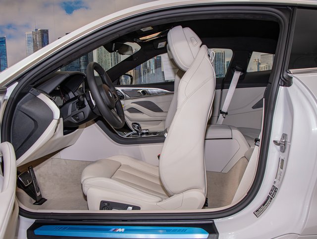 2026 BMW 8 Series 840i - Photo 20