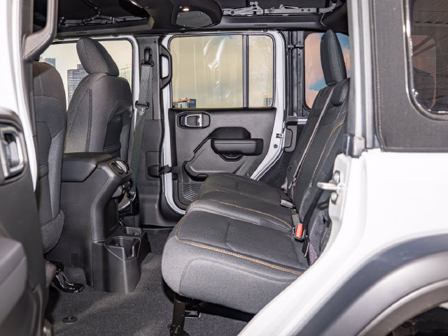 2024 Jeep Wrangler 4-Door Willys - Photo 19