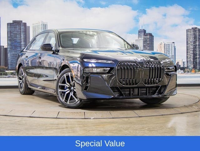 2025 BMW 7 Series 750e xDrive Sedan's photo