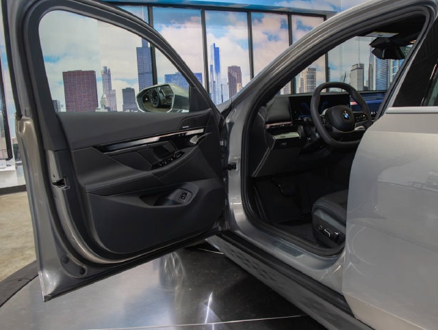 2027 BMW 5 Series 530i - Photo 13