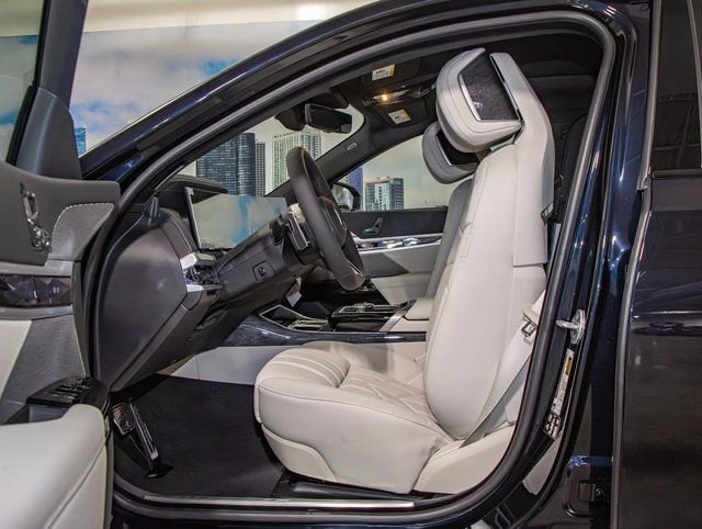 2026 BMW 7 Series 740i - Photo 20