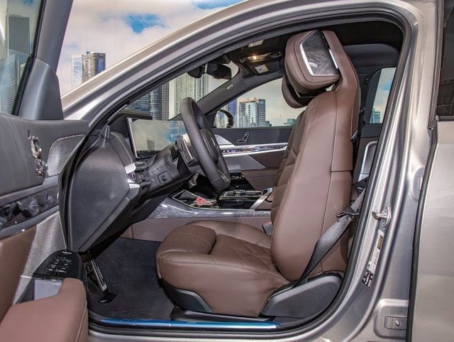 2026 BMW 7 Series 740i - Photo 20
