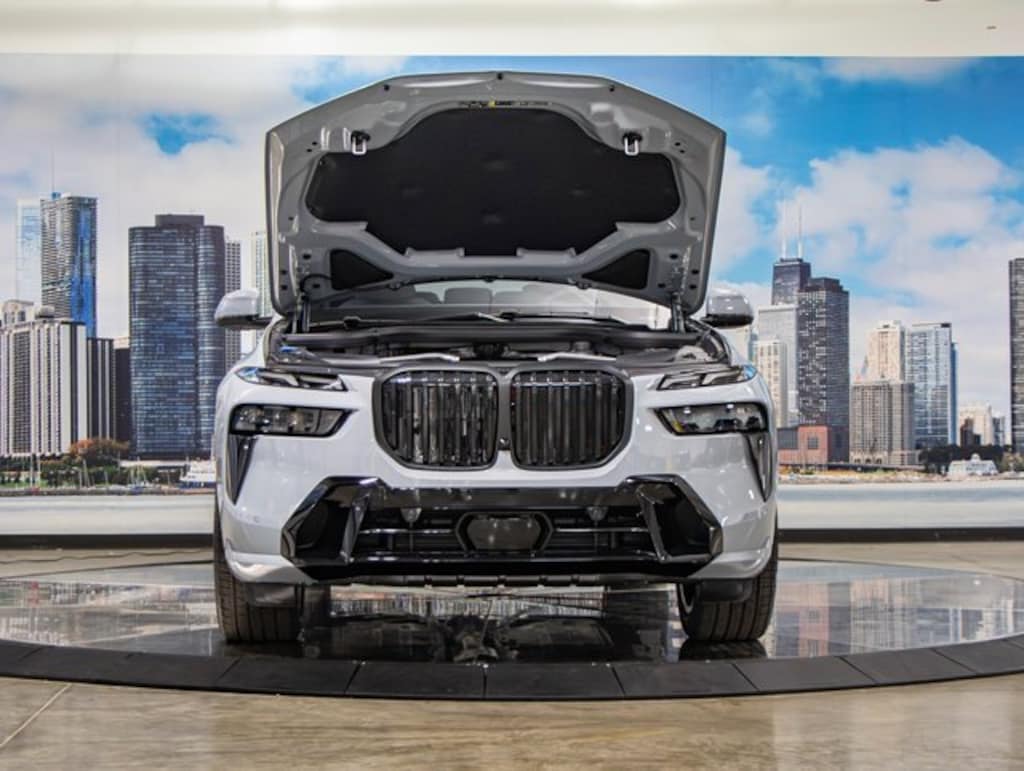 New 2026 BMW X7 xDrive40i SUV