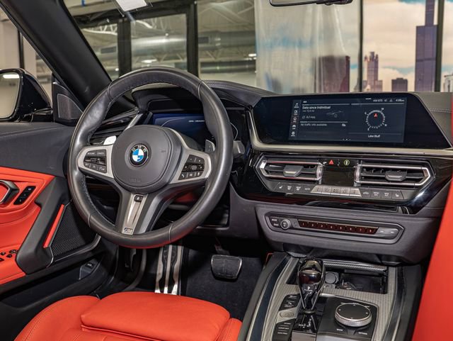 2025 BMW Z4 M40i - Photo 18