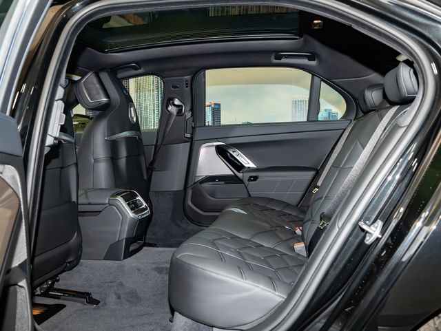 2026 BMW 7 Series 760i - Photo 22
