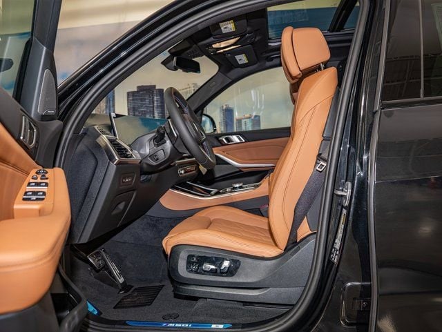2026 BMW X5 M60i - Photo 20