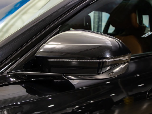 2026 BMW 7 Series 760i - Photo 10