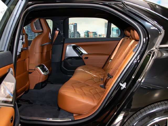 2026 BMW 7 Series 760i - Photo 23