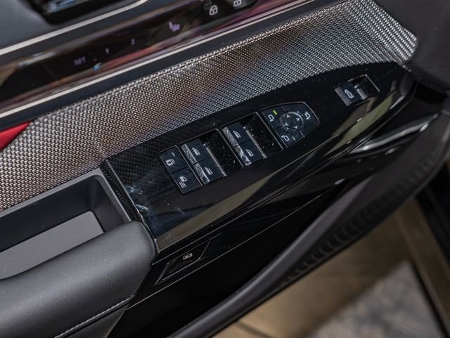 2026 BMW 7 Series 740i - Photo 14