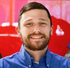 Staff member Eddie Meurer  from ID_b65c6bd1e4d4