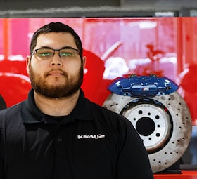 Staff member Juan Rodriguez from ID_b65c6bd1e4d4