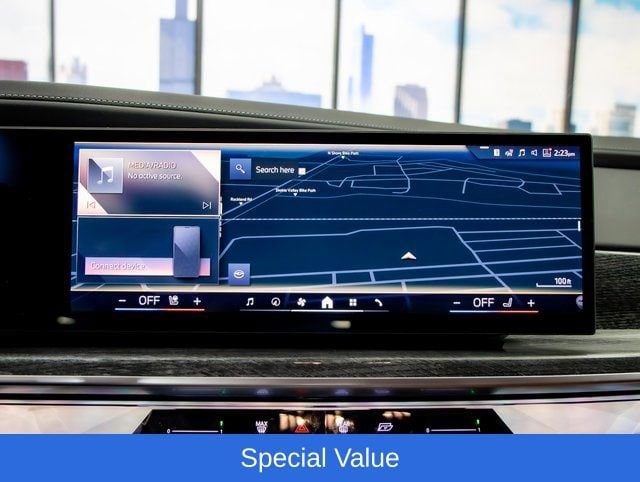 2025 BMW 7 Series 760i - Photo 19