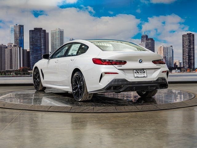 2026 BMW 8 Series 840i - Photo 9