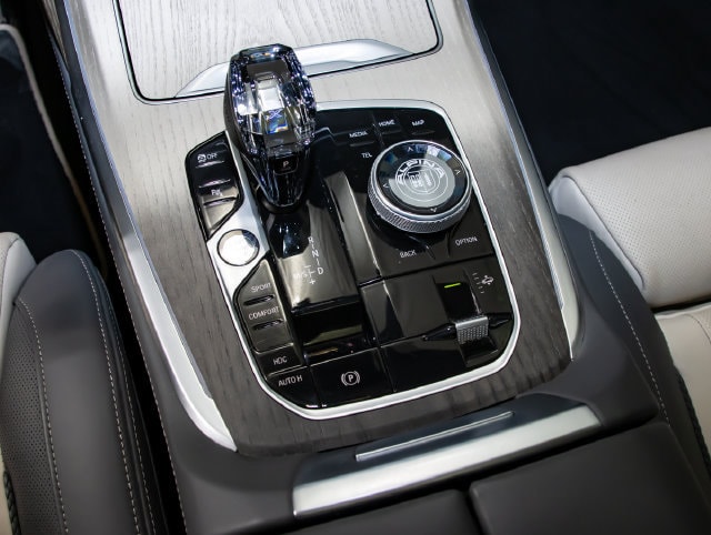 2025 BMW X7 ALPINA XB7 - Photo 19