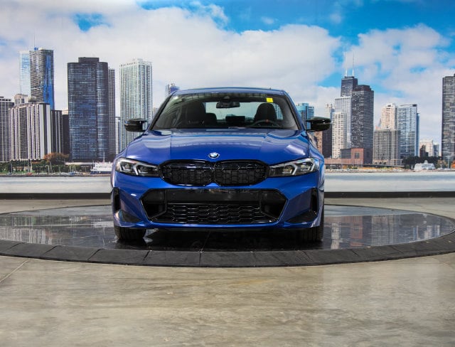 2025 BMW 3 Series M340i - Photo 3