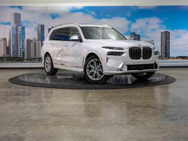 2027 BMW X7