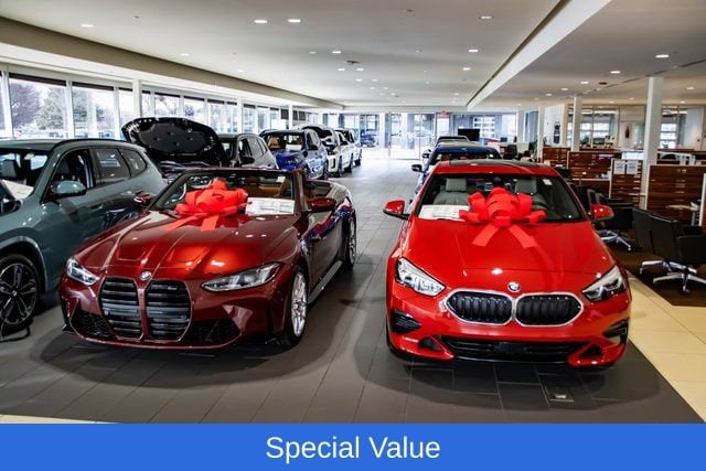 2025 BMW 7 Series 750e - Photo 30