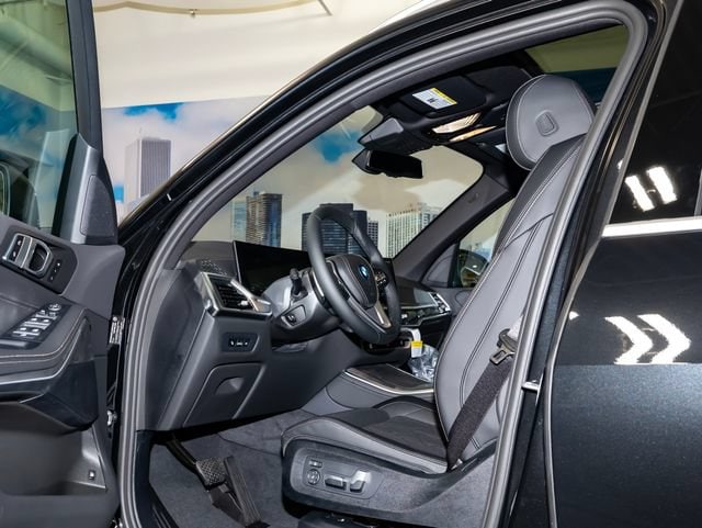 2026 BMW X5 50e - Photo 13