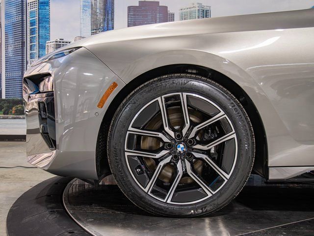 2026 BMW 7 Series 740i - Photo 7