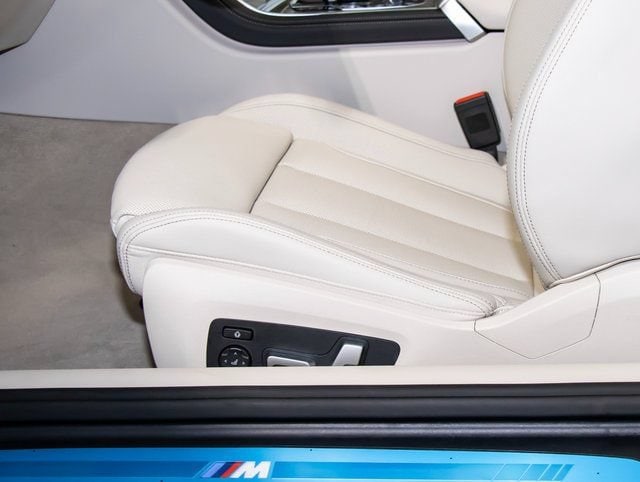 2026 BMW 8 Series 840i - Photo 17