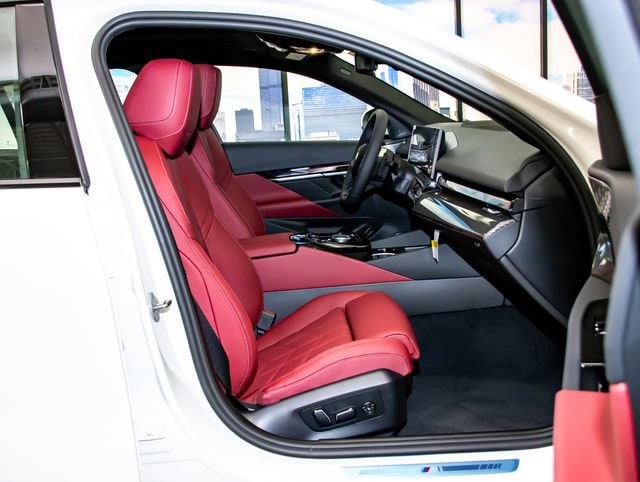 2027 BMW 5 Series 530i - Photo 21