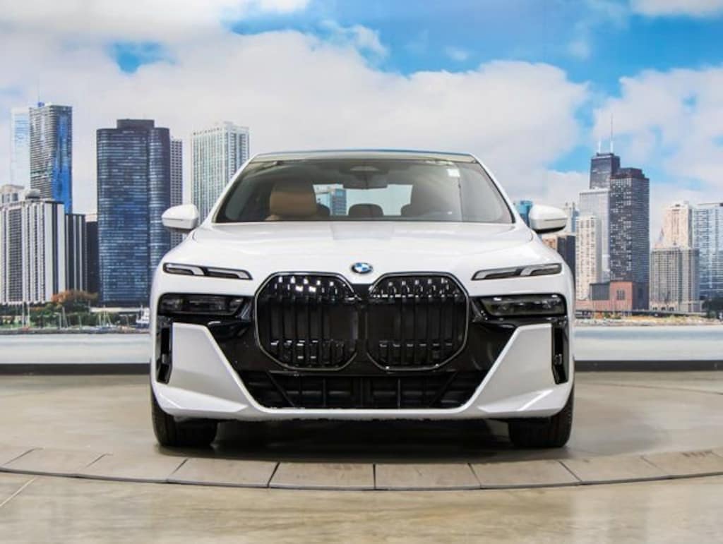 Used 2025 BMW 740i xDrive Sedan