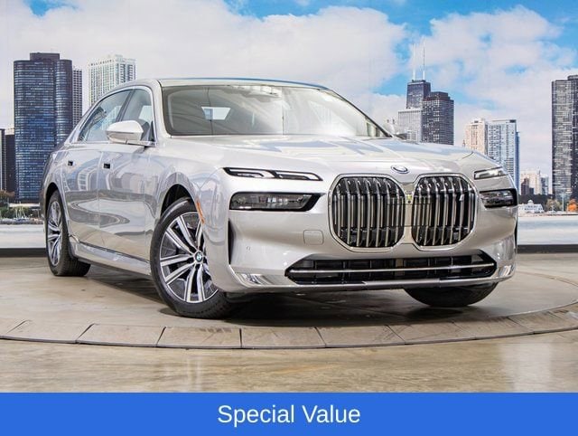 2025 BMW i7 xDrive60 Sedan's photo