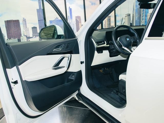 2026 BMW X1 28i - Photo 14