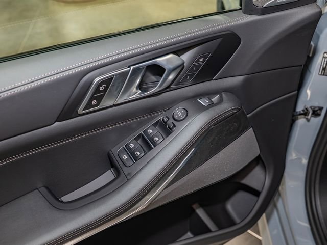 2026 BMW X5 40i - Photo 14