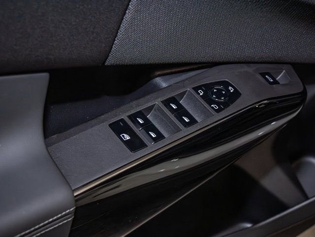 2026 BMW X3 30 - Photo 14