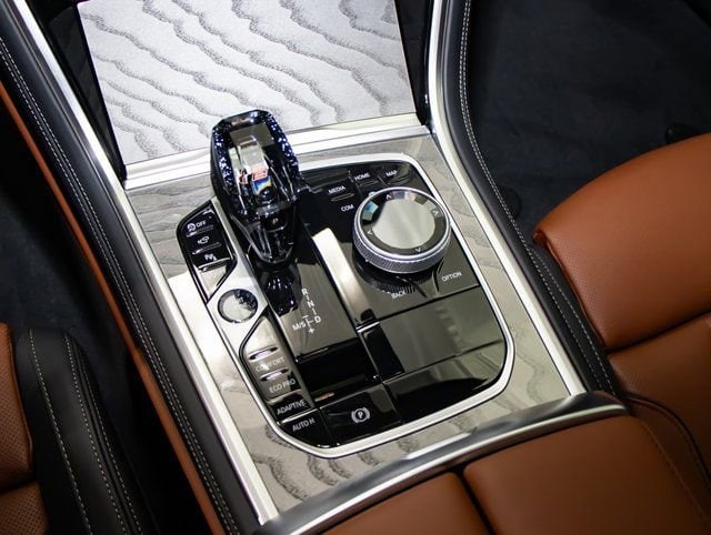 2026 BMW 8 Series 840i - Photo 18
