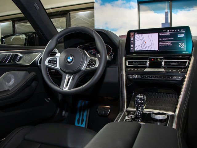 2026 BMW 8 Series M850i - Photo 16