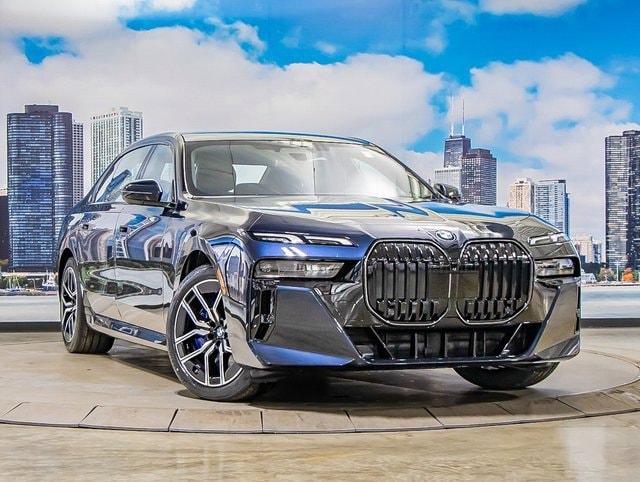 2025 BMW 740i Sedan 