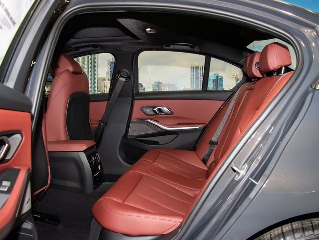 2026 BMW 3 Series 330i - Photo 22