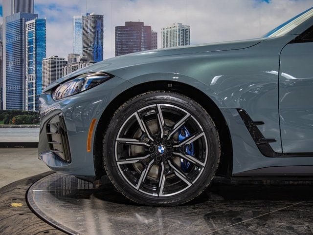 2026 BMW i4 M60 - Photo 7