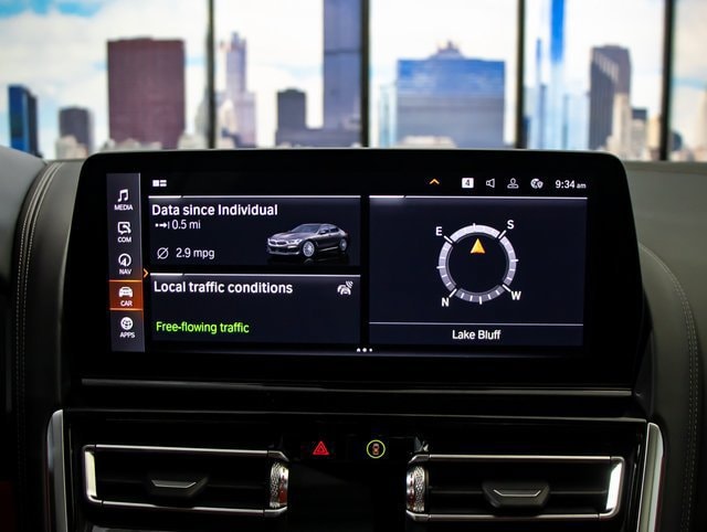 2026 BMW 8 Series 840i - Photo 18