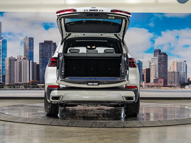 2026 BMW X5 50e - Photo 12