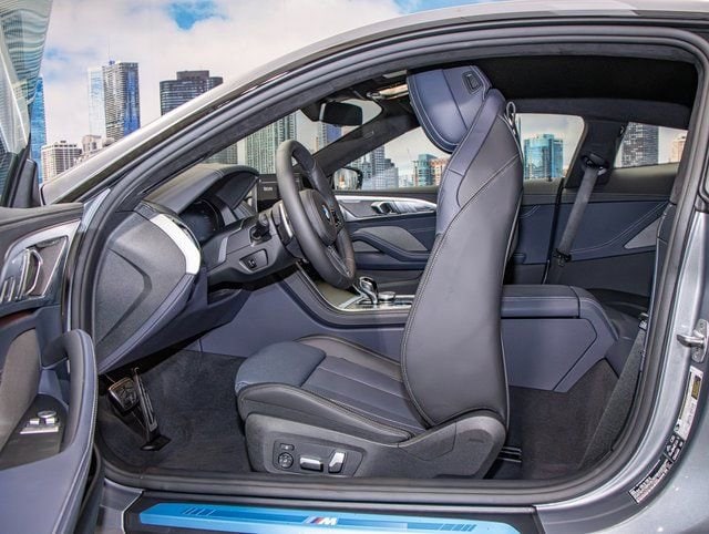 2026 BMW 8 Series 840i - Photo 20