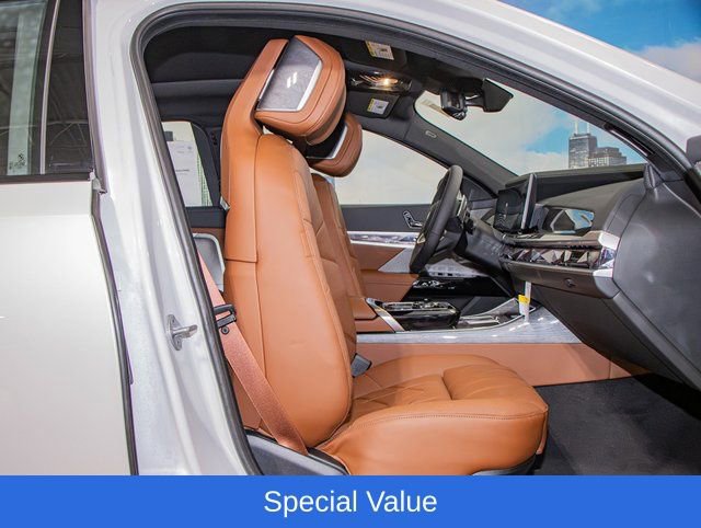 2025 BMW 7 Series 760i - Photo 22