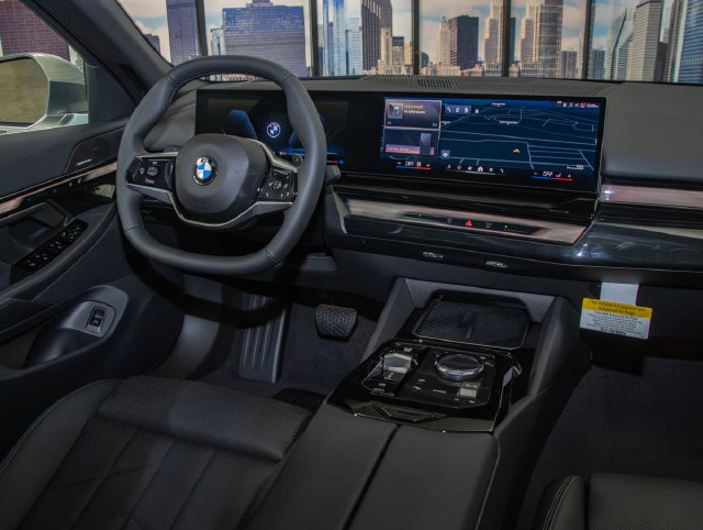 2027 BMW 5 Series 530i - Photo 16