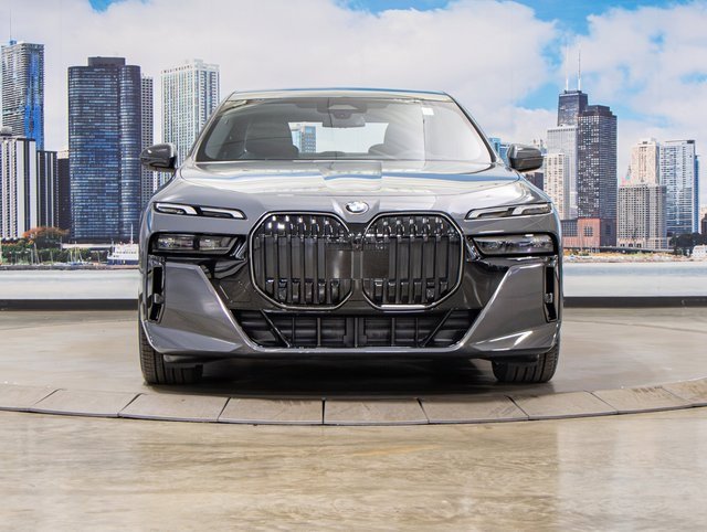 2025 Bmw 740i xDrive photo 2