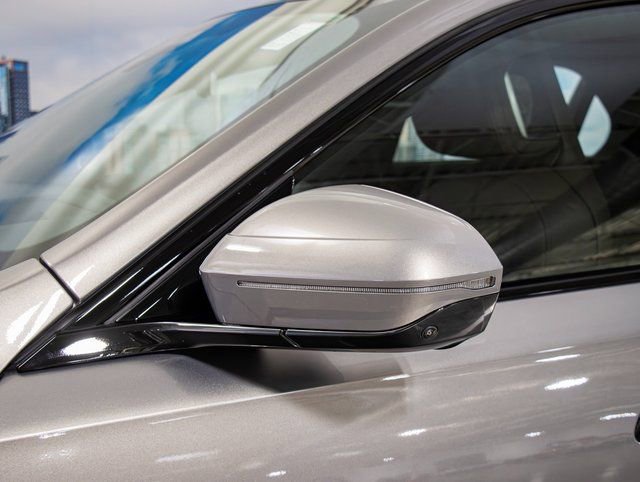 2026 BMW 7 Series 740i - Photo 10