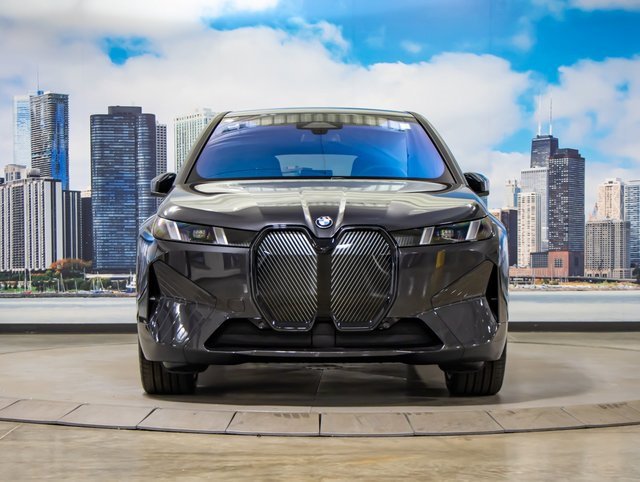 2026 Bmw iX photo 2