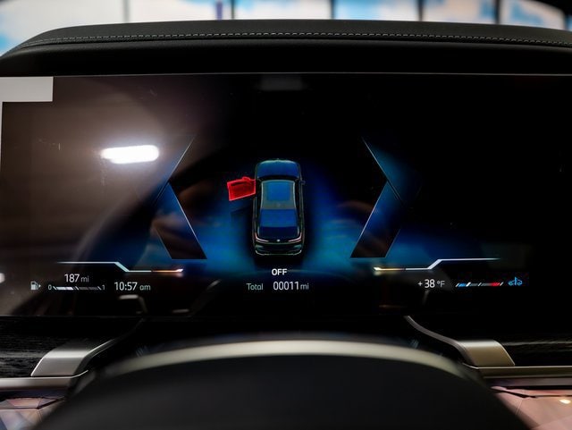 2026 BMW 7 Series 740i - Photo 17