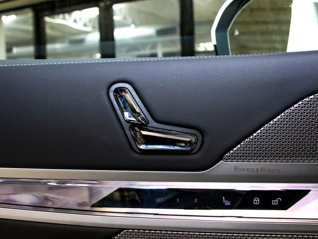 2026 BMW 7 Series 740i - Photo 14
