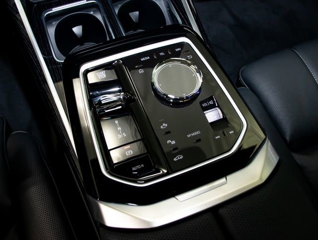 2026 BMW 7 Series 740i - Photo 20