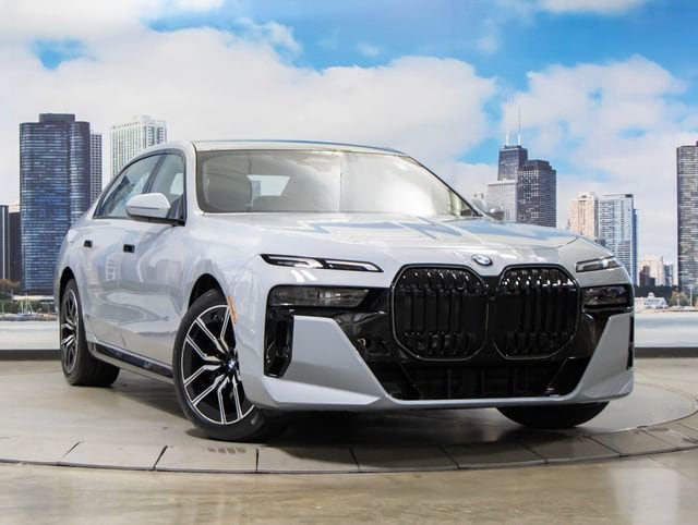 2026 BMW 7 Series 740i xDrive Sedan's photo