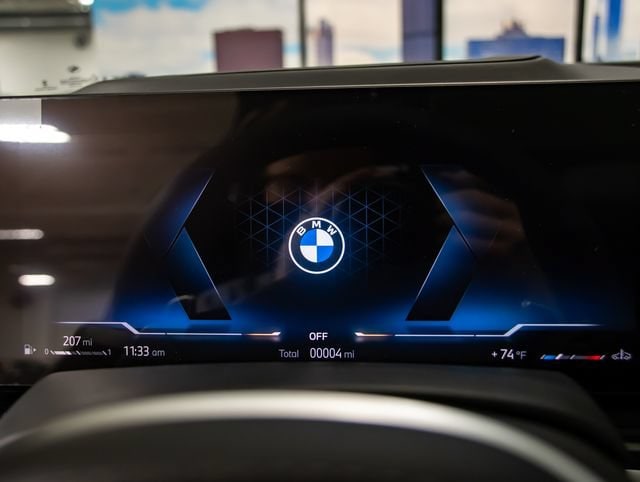 2027 BMW X7 40i - Photo 15
